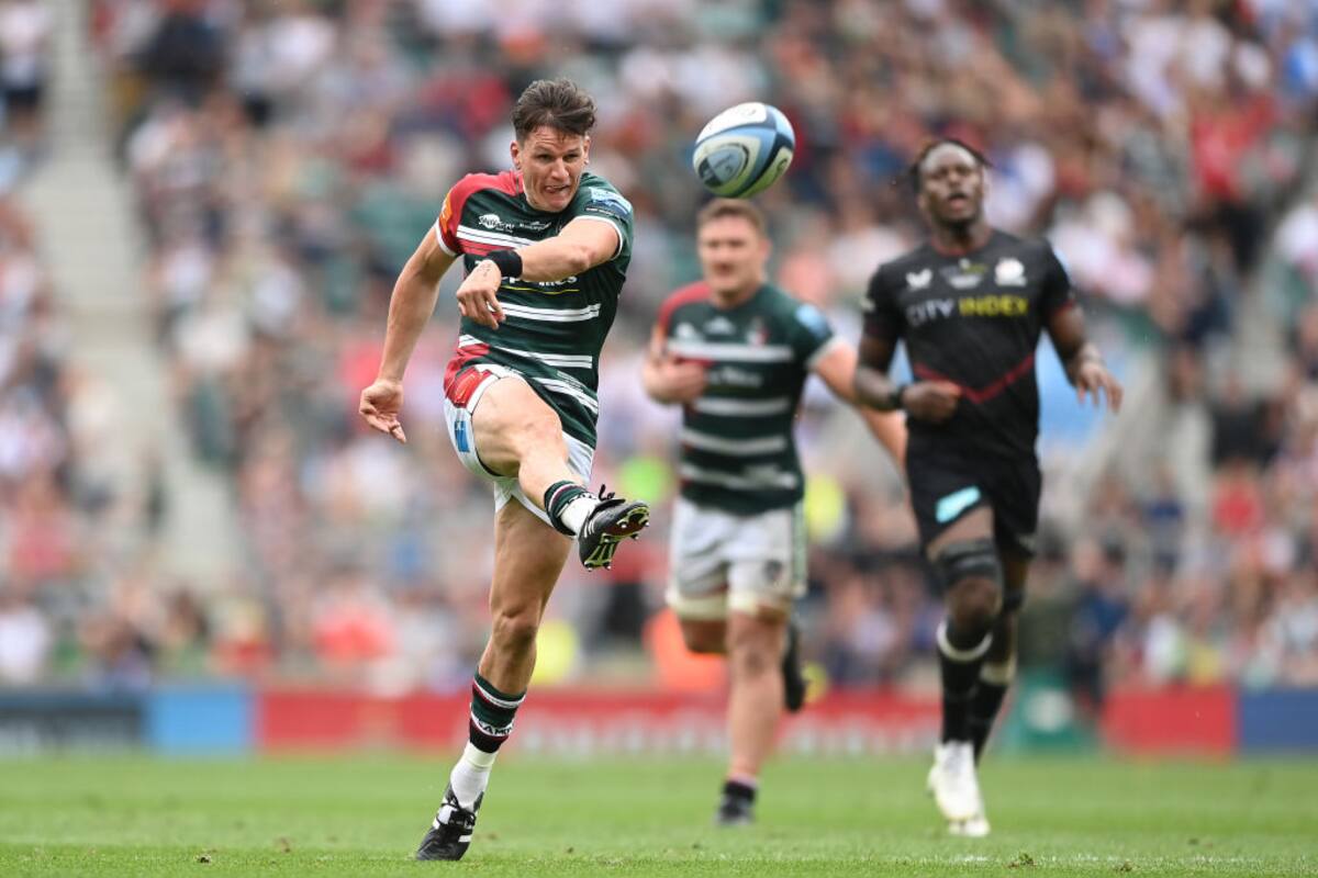 Freddie Burns tomó la pelota y no dudó: su drop en el final desató la locura en Leicester, que se quedó con el título