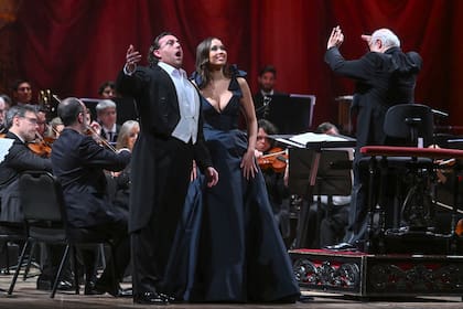 Freddie De Tommaso y Nadine Sierra