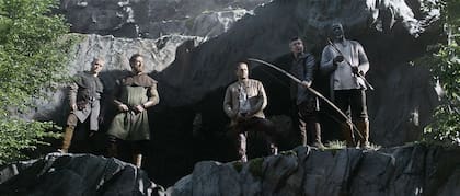 Freddie Fox, Craig McGuinlay, Charlie Hunnam, Aidan Gillen y Djimon Hounsou, los nuevos caballeros