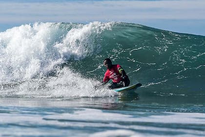 Freddy Marimon durante el Campeonato del Mundo ISA de Surf Adaptado 2018, en La Jolla, California