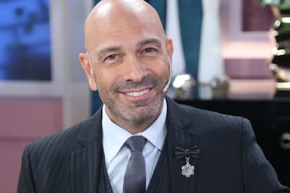 Fredy Villarreal le hizo un emotivo pedido a Mirtha Legrand para una mujer que perdió a su hijo