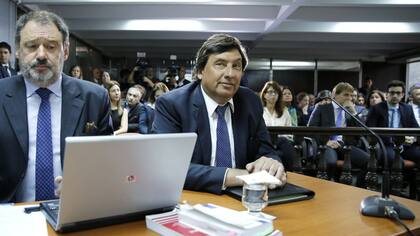 Freiler y su abogado, José María Olivares, ayer, en la sala del jury
