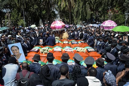 Frente a la catedral de Addis Abeba continúan los funerales de las víctimas