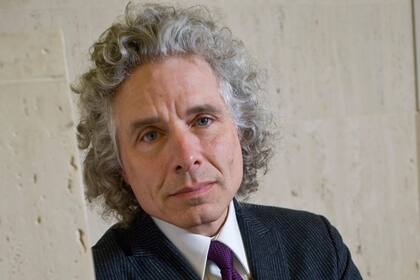 Frente a los pronósticos agoreros, el pensador canadiense asegura que la humanidad mejoró sus estándares de existencia gracias a la defensa de la razón, la ciencia y la democracia liberal