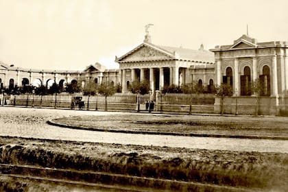 Frente del Cementerio de la Chacarita
