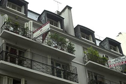 Frente del edificio donde vivía Claudio Lanzetta, a metros del Jardín Botánico de Buenos Aires