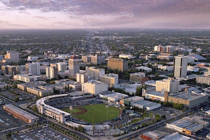 Fresno se ubica entre las 10 ciudades más baratas para alquilar en California, según ChatGPT