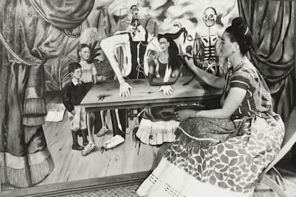 Frida Kahlo pintando