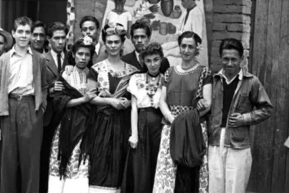 Frida Kahlo y sus alumnos