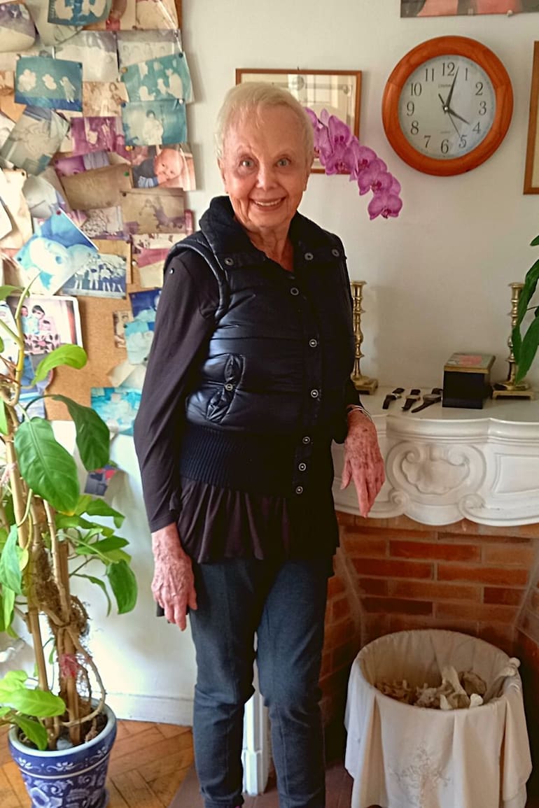 Frida Kaplan: después de superar el covid que la dejó cuatro meses en coma y uno de rehabilitación, a los 83 años vuelve a enseñar eutonía.