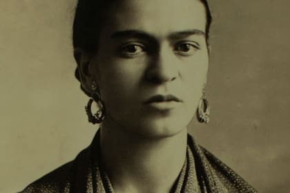 Frida, mito y figura, simboliza a la mujer libre y fuerte en la vida y en el arte