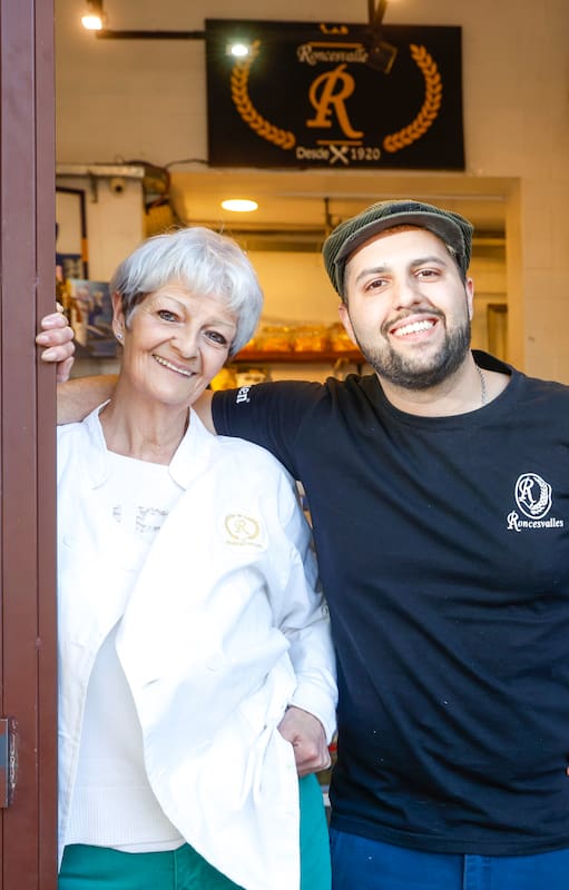 Frigorífico Roncesvalles, empresa familiar tradicional del barrio de Versailles, que tiene la especialidad del Jamón Crudo con un secadero propio en el histórico club de bochas.