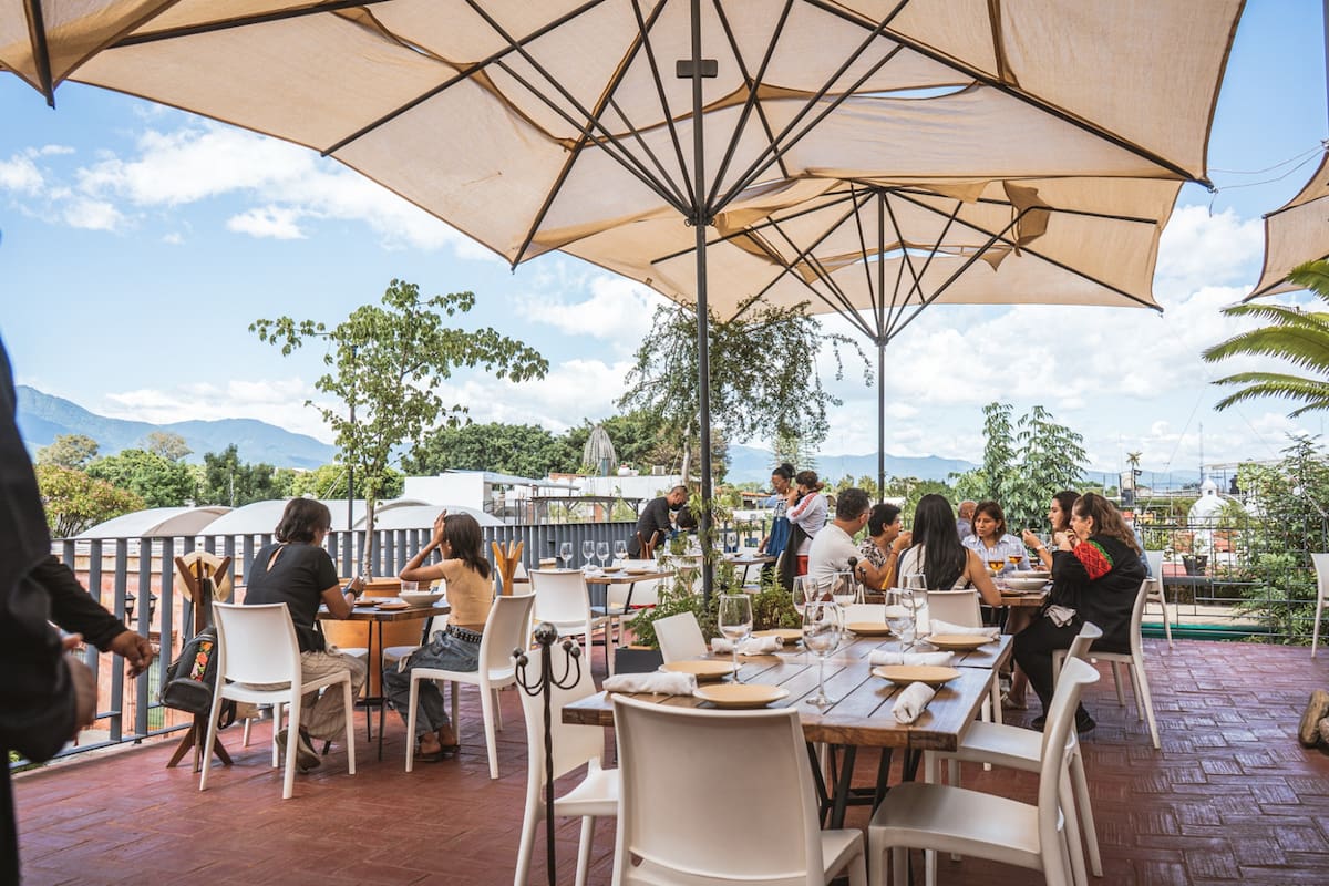 Fue a comer a un restaurante, se indignó con lo que le cobraron y el dueño del lugar le respondió con un contundente mensaje (Foto: Facebook Tierra del Sol Cocina Mixteca)