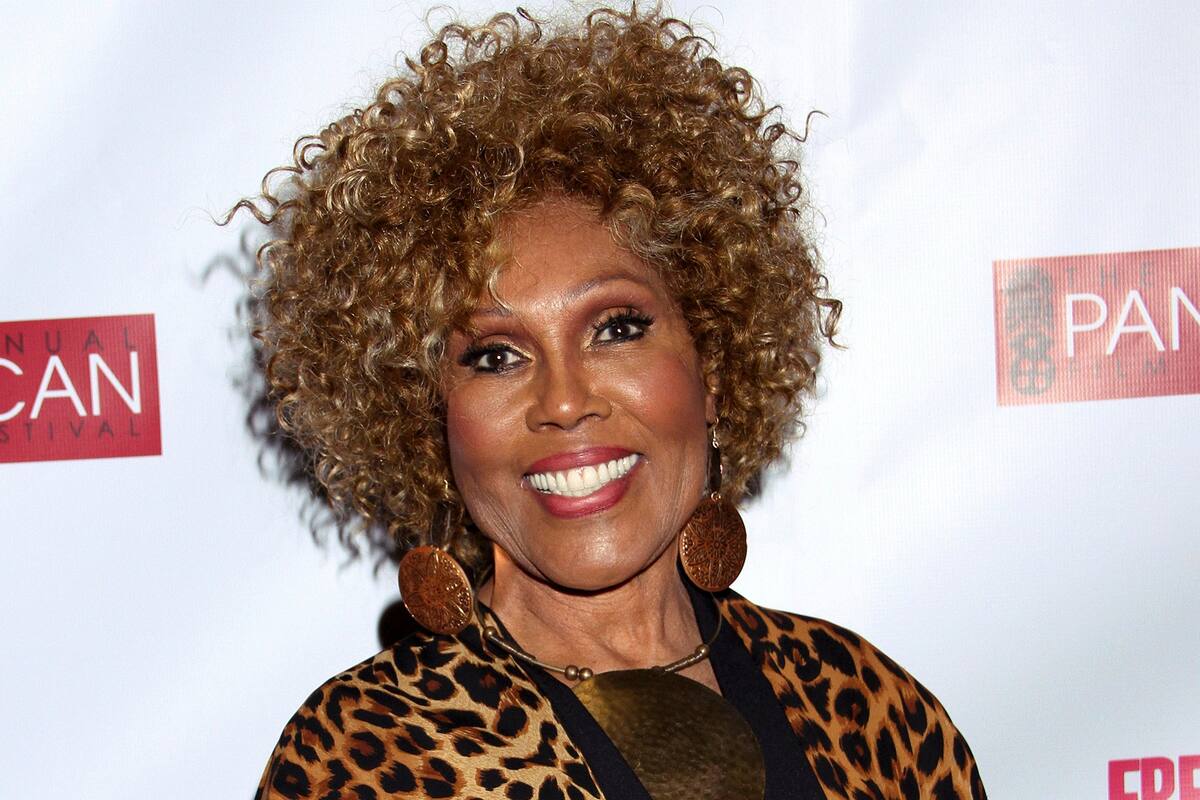 Fue co-fundadora del Festival de Cine Pan-Africano, que promueve el entendimiento cultural hacia personas de descendencia africana a través de la exhibición de películas