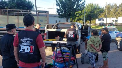Fue detenida una pareja por el transporte de drogas y dinero