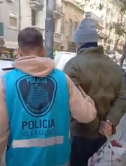 Fue detenido el ladrón que había ingresado en un edificio en Mansilla al 3700