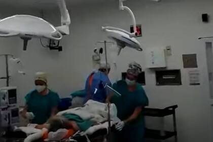 Fue en el quirófano del hospital Castro Rendón; hace un mes ya habían hecho una denuncia por las malas condiciones