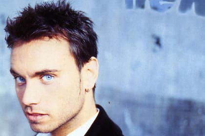 Fue furor en los 90 con su tema y ahora conduce uno de los programas más importantes de Italia