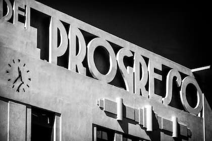 Fue inaugurado el 9 de noviembre de 1889.