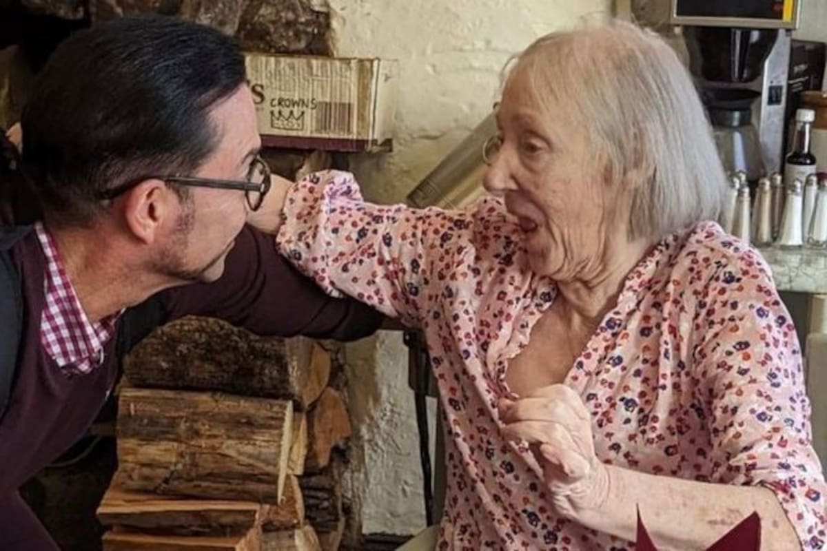 "Fue la primera vez que pude verme en los ojos de mi madre", dijo Timothy