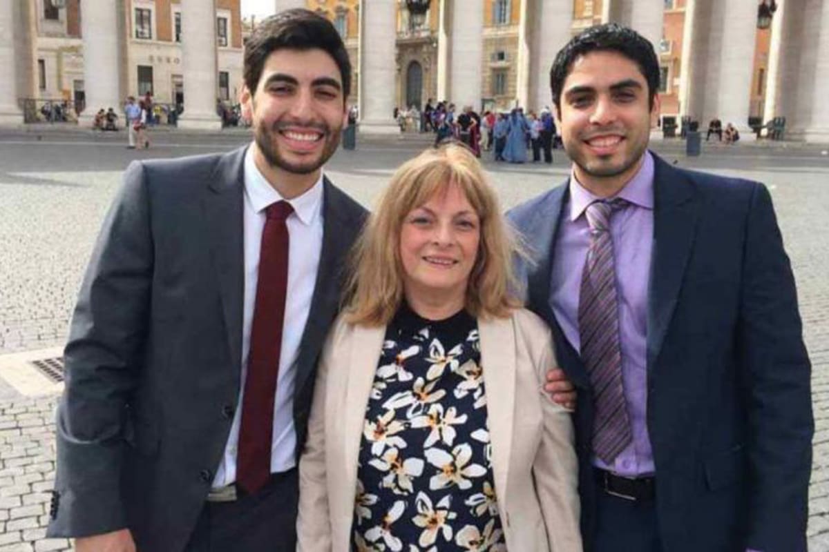 Fue la segunda esposa del líder de Camioneros, Hugo Moyano y militó políticamente en el peronismo