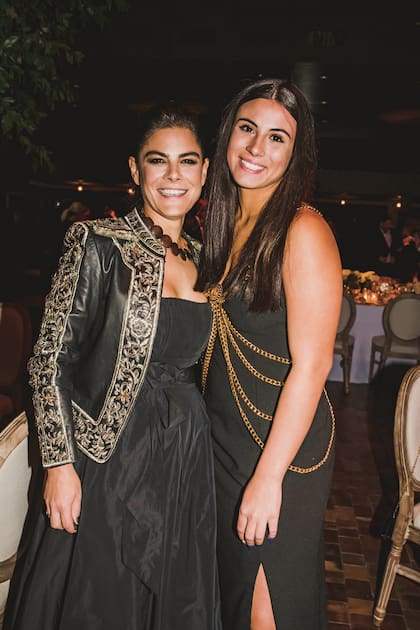 “Fue muy lindo ver ahí a Sara, ella es muy generosa, me quiere y yo la quiero mucho. Que haya estado ahí con Lola para mí es bueno, no es normal que tu ex mujer vaya a tu casamiento”, dijo Jorge.