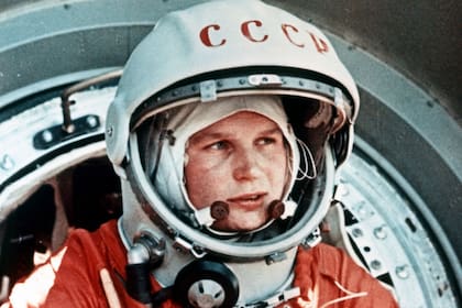 Valentina Tereshkova fue seleccionada entre más de cuatrocientos aspirantes y cinco finalistas para pilotar el Vostok 6. Fuente: The New York Times.