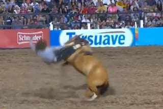 Festival de Jesús María: un jinete está en grave estado tras caer del caballo