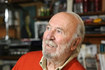 Fue un importante actor de carácter del cine francés de los últimos cincuenta años