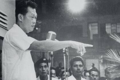 Fuente: GETTY IMAGES. El primer ministro Lee Kuan Yew quería fortalecer la economía del país a partir de convertir la nación en una más limpia.