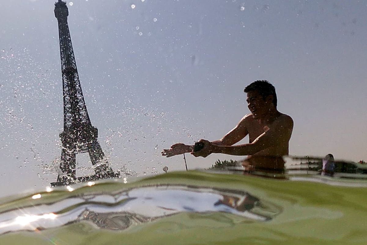 Sequía del estanque de las Landas en Lussat, Francia por la ola de calor que azota Europa