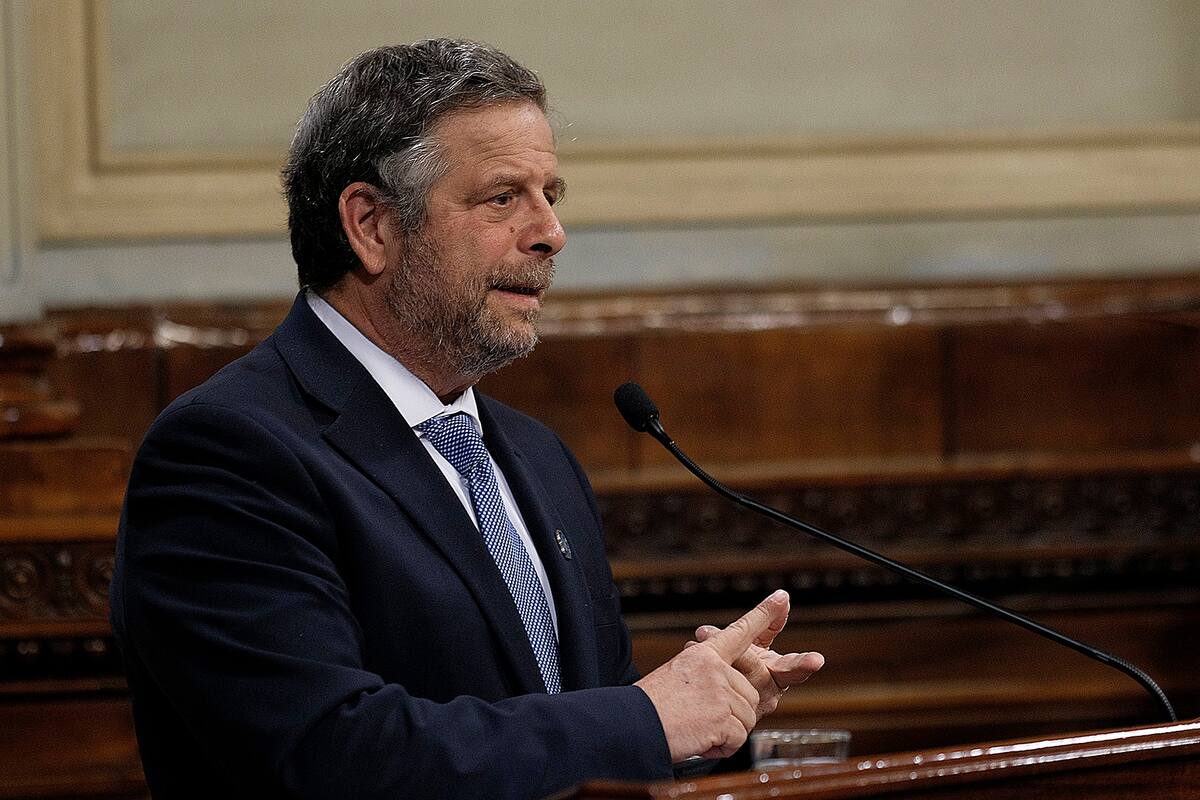 Fuentes oficiales informaron a LA NACION que en los próximos días presentarán una denuncia contra Adolfo Rubinstein, exsecretario de Salud de Mauricio Macri