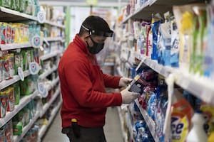 Fuera del congelamiento quedarán los alimentos y bebidas que no son considerados de primera necesidad por el Gobierno