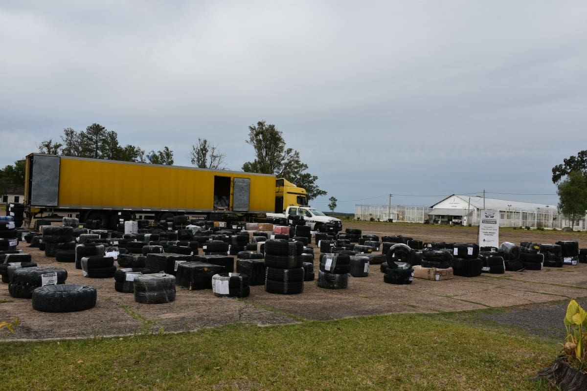Fueron decomisados 1497 neumáticos en dos operativos realizados en controles viales en los alrededores de Paso de los Libres
