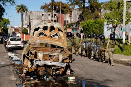 Fuerte Apache, escenario de repetidos incendios de autos robados