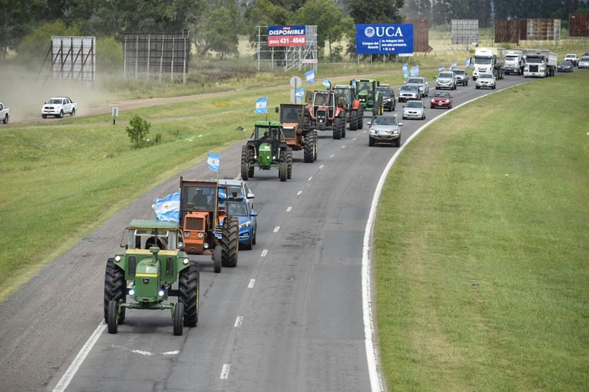 Fuerte tractorazo del campo contra las retenciones