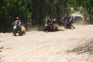 Fuertes operativos de control para ingresar a la zona en donde se desarrolla la carrera Enduro de Verano