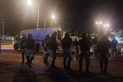 Fuerzas de prefectura frente a la planta de biodiésel