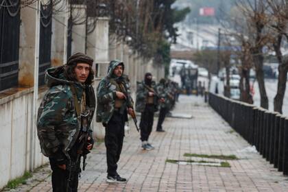 Fuerzas del gobierno sirio refuerzan la seguridad en Damasco, Siria, el viernes 7 de marzo de 2025.