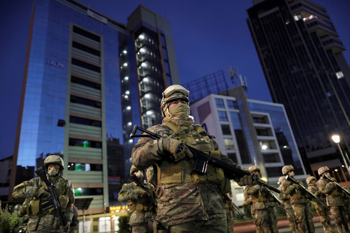 Fuerzas militares en La Paz, a horas de las elecciones