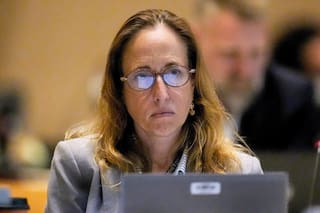 Funcionaria que revisó vacunas contra el COVID y antidepresivos sale de la Fda en nueva reorganización