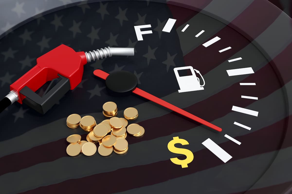 Funcionarios de la administración Trump analizan la suspensión del impuesto federal a los combustibles como una herramienta para mitigar el impacto inflacionario de la guerra