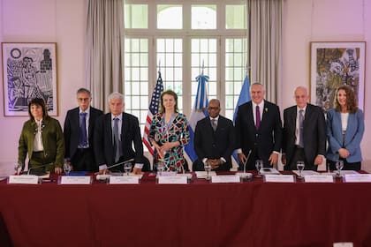 Funcionarios del Gobierno argentino y de Estados Unidos este martes en el Palacio San Martín