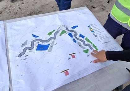 Funcionarios nacionales recorrieron hace 17 días las obras junto con representantes de las empresas a cargo de los trabajos