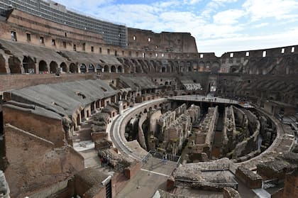 Funcionarios, patrimonialistas, empresas e historiadores participan de la discusión sobre los combates de gladiadores que se planean hacer en el Coliseo