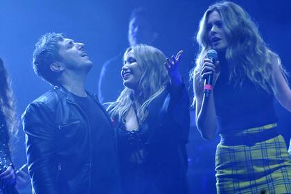Jey Mammon, la Princesita y Chule en una de las presentaciones del show de ayer en el Ópera