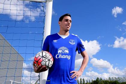 Funes Mori, en su presentación en Everton