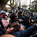 Reclamo e incidentes con la policía en una marcha tras una serie de crímenes en Mar del Plata