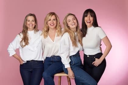 Furor en el off de Broadway, esta obra desembarca ahora en Buenos Aires para compartir las historias de maternidad de cuatro amigas