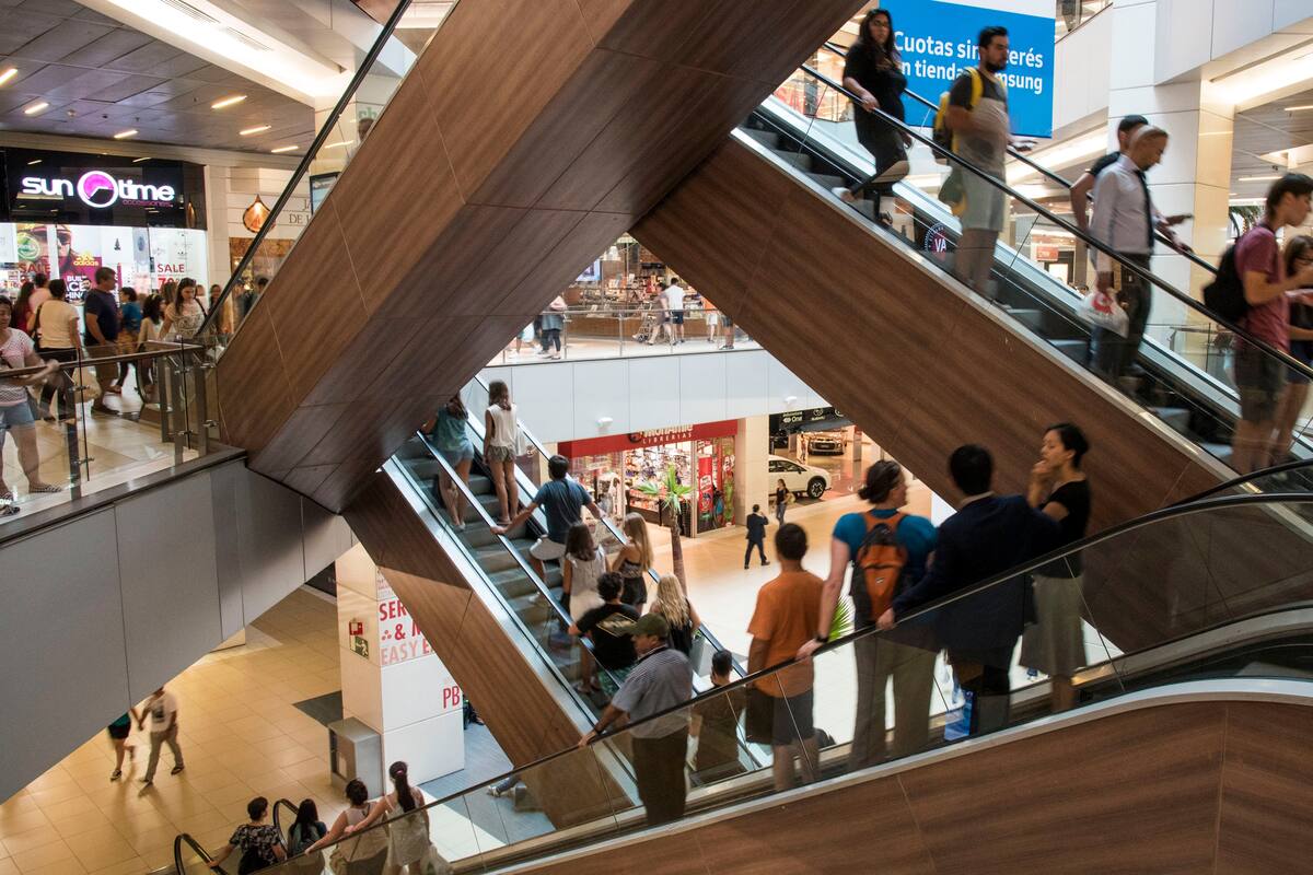 Furor por las compras en los centros comerciales del Chile